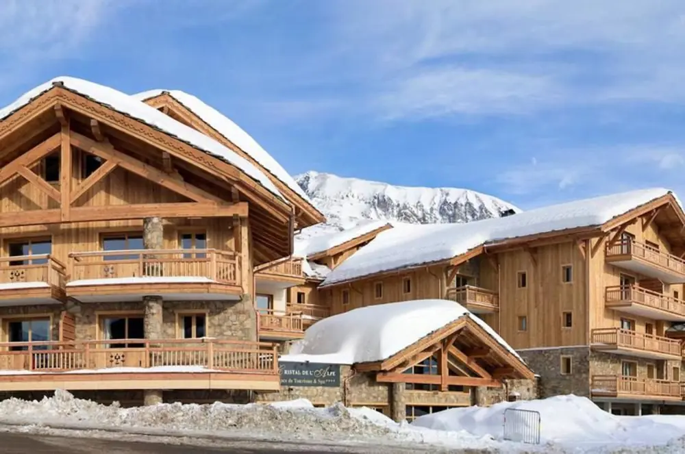 Fachada do Le Cristal de l'Alpe, em Alpe d'Huez